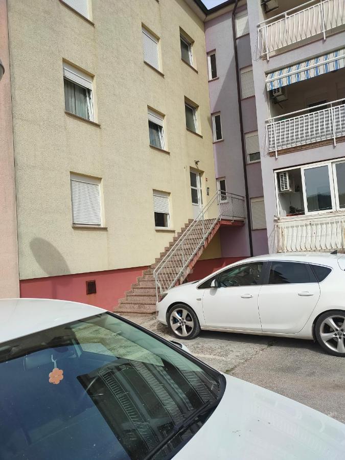 Apartman Bela Lejlighed Pula Eksteriør billede